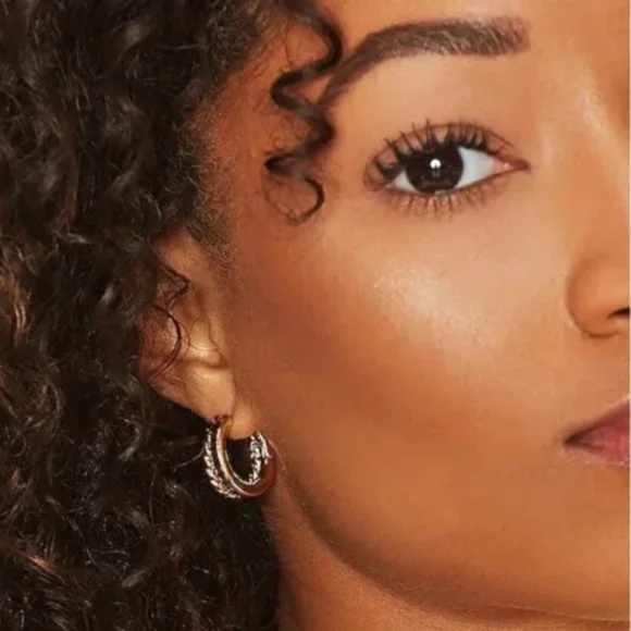 NEW Shashi Jiji Earring Sterling Silver 18k Vermeil - Picture 2 of 4